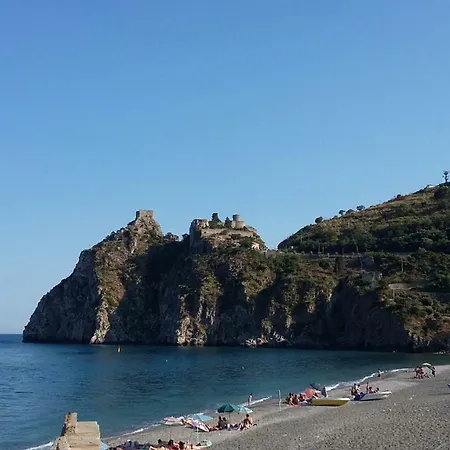 Le Sorelle Santa Teresa Di Riva Exterior photo